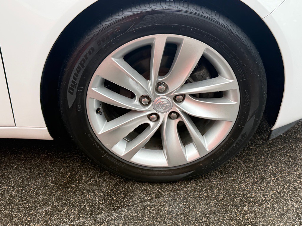 2016 Buick Regal Image 18