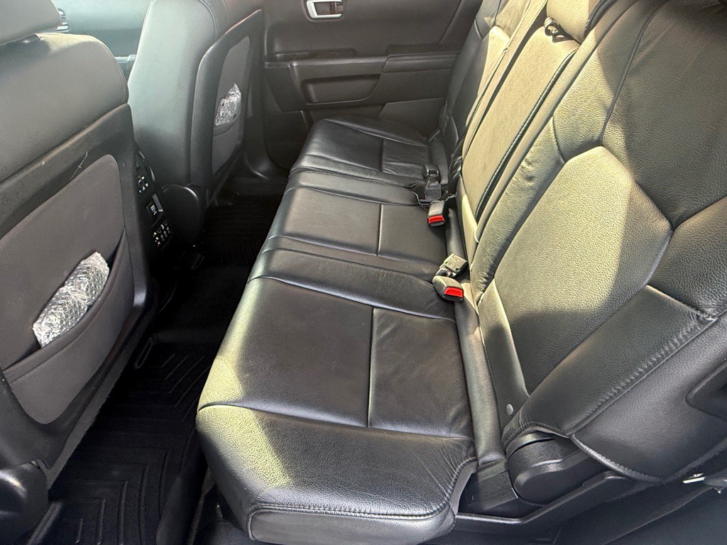 2015 Honda Pilot Image 24