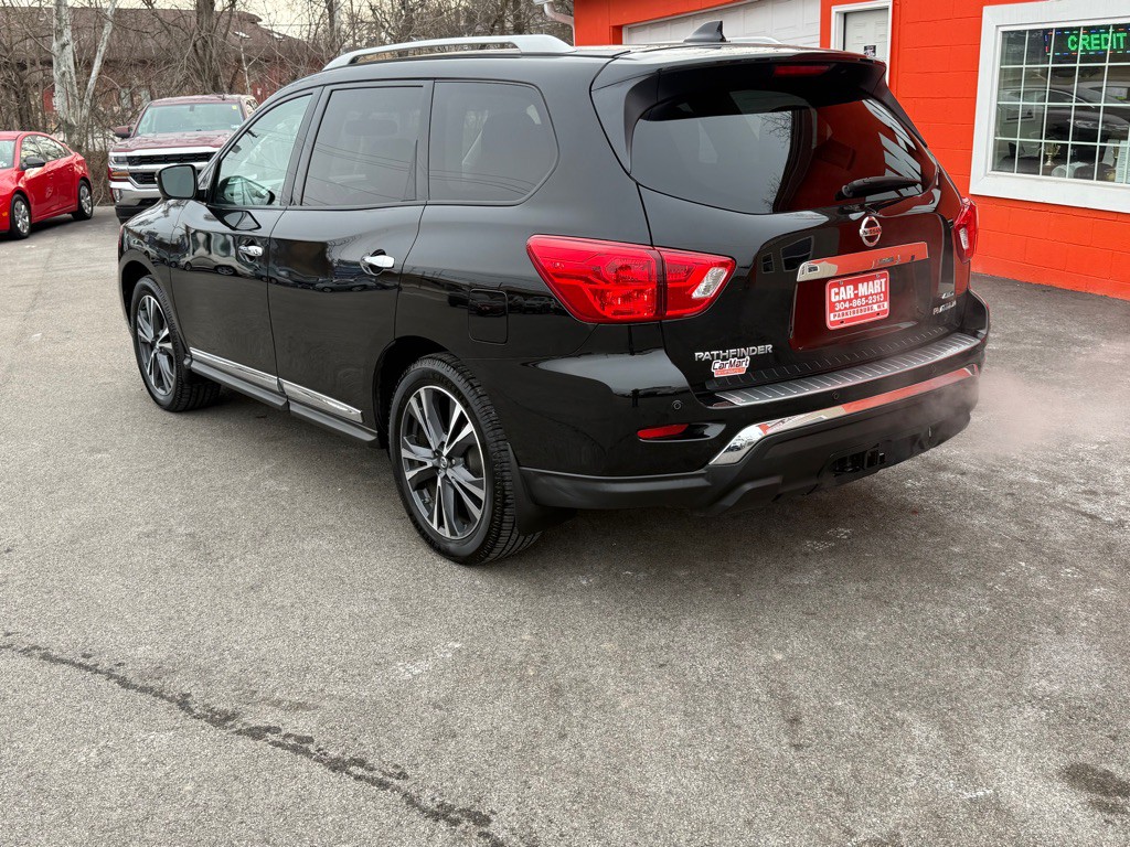 2019 Nissan Pathfinder Image 4