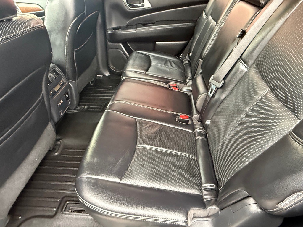 2019 Nissan Pathfinder Image 26