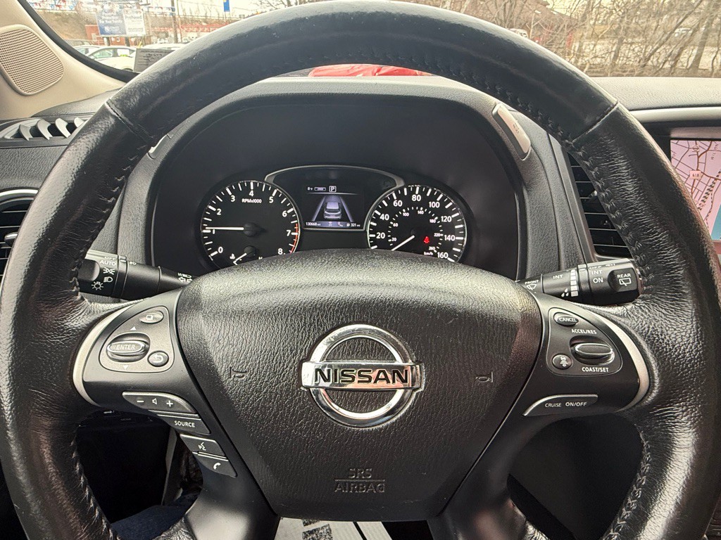 2019 Nissan Pathfinder Image 39