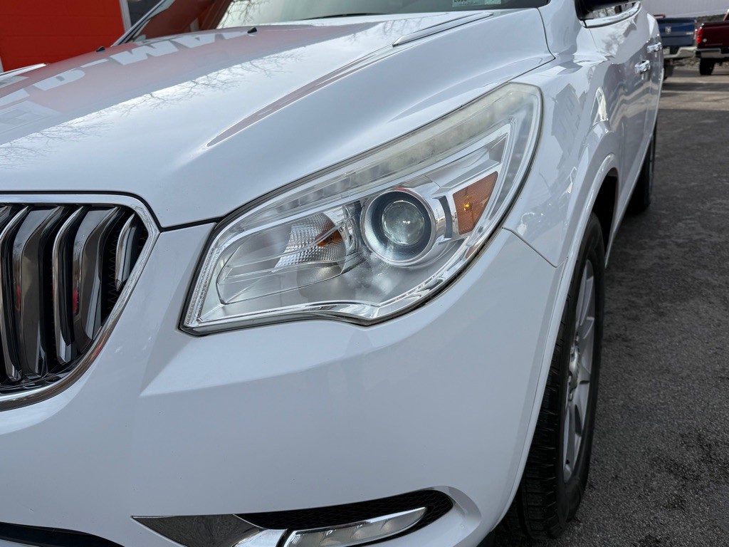 2016 Buick Enclave Image 15