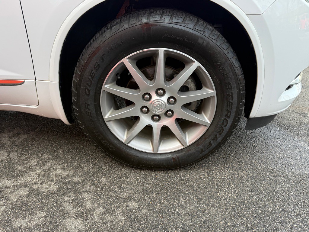 2016 Buick Enclave Image 18