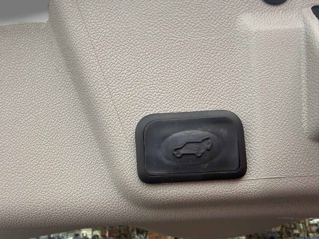 2016 Buick Enclave Image 23