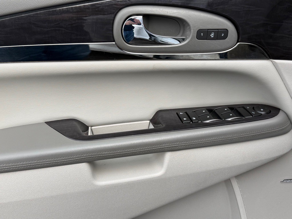2016 Buick Enclave Image 28