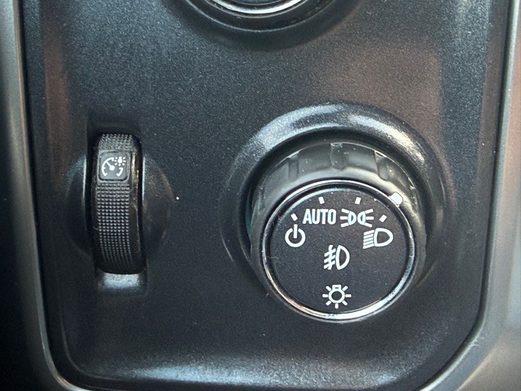 2018 Chevrolet Silverado 1500 Image 34