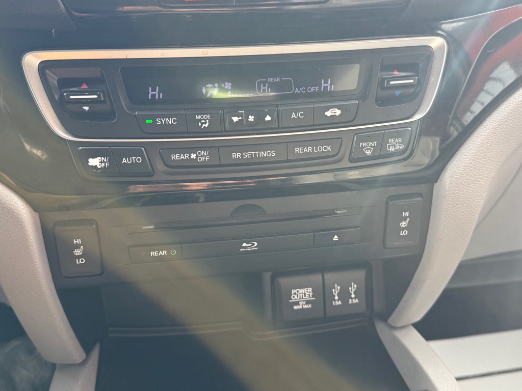 2016 Honda Pilot Image 38