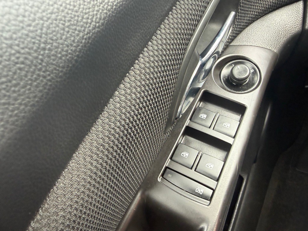 2014 Chevrolet Cruze Image 21