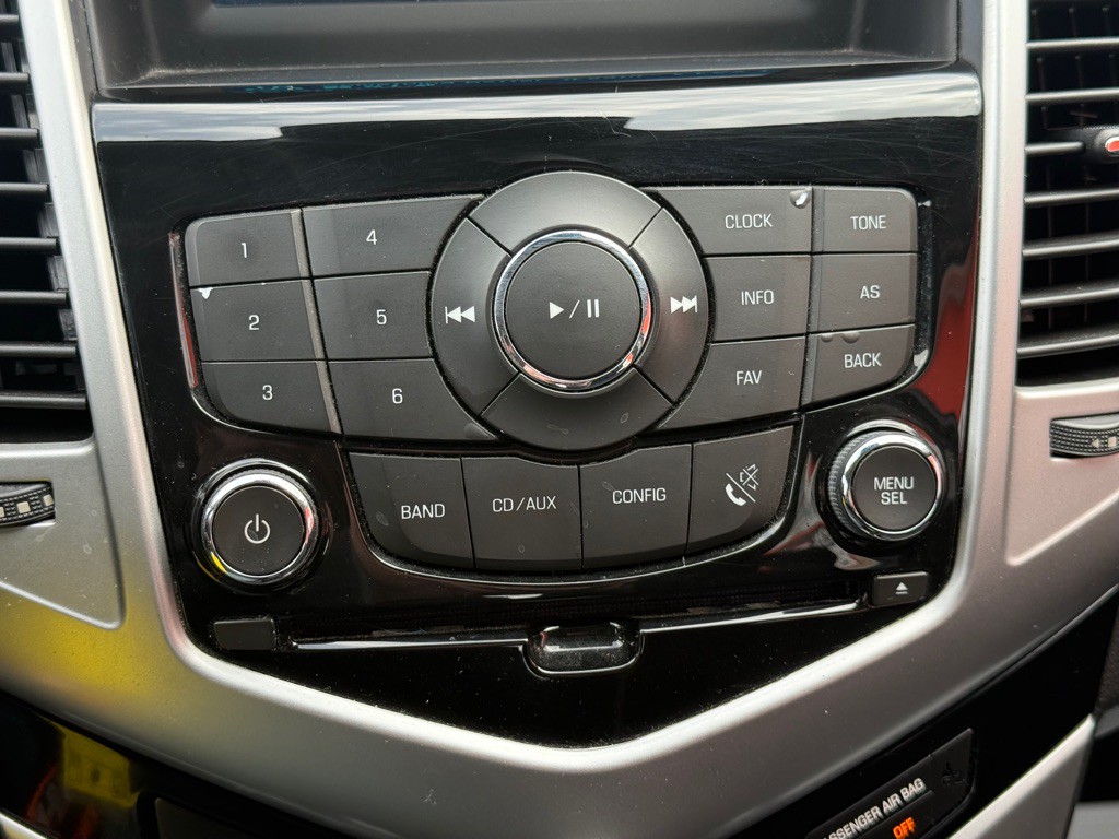 2014 Chevrolet Cruze Image 28