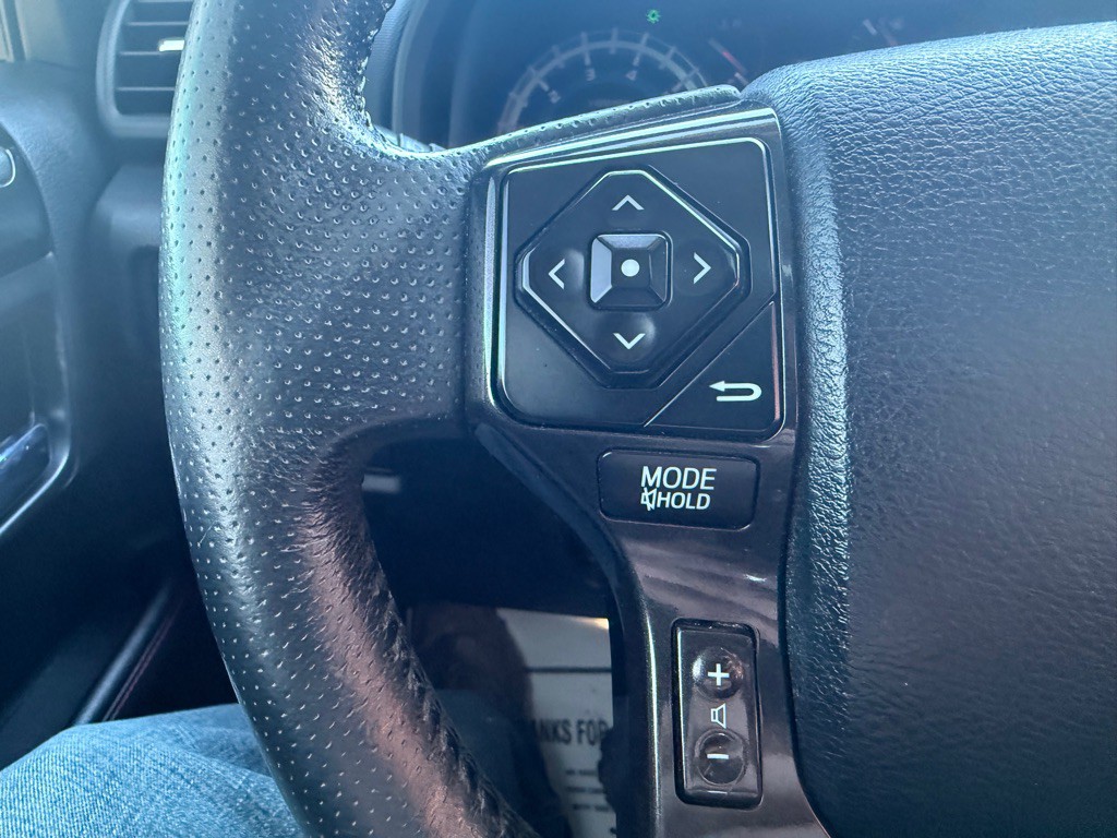 2014 Toyota 4Runner Image 32