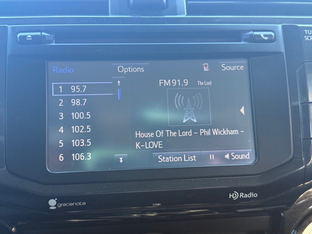 2014 Toyota 4Runner Image 35