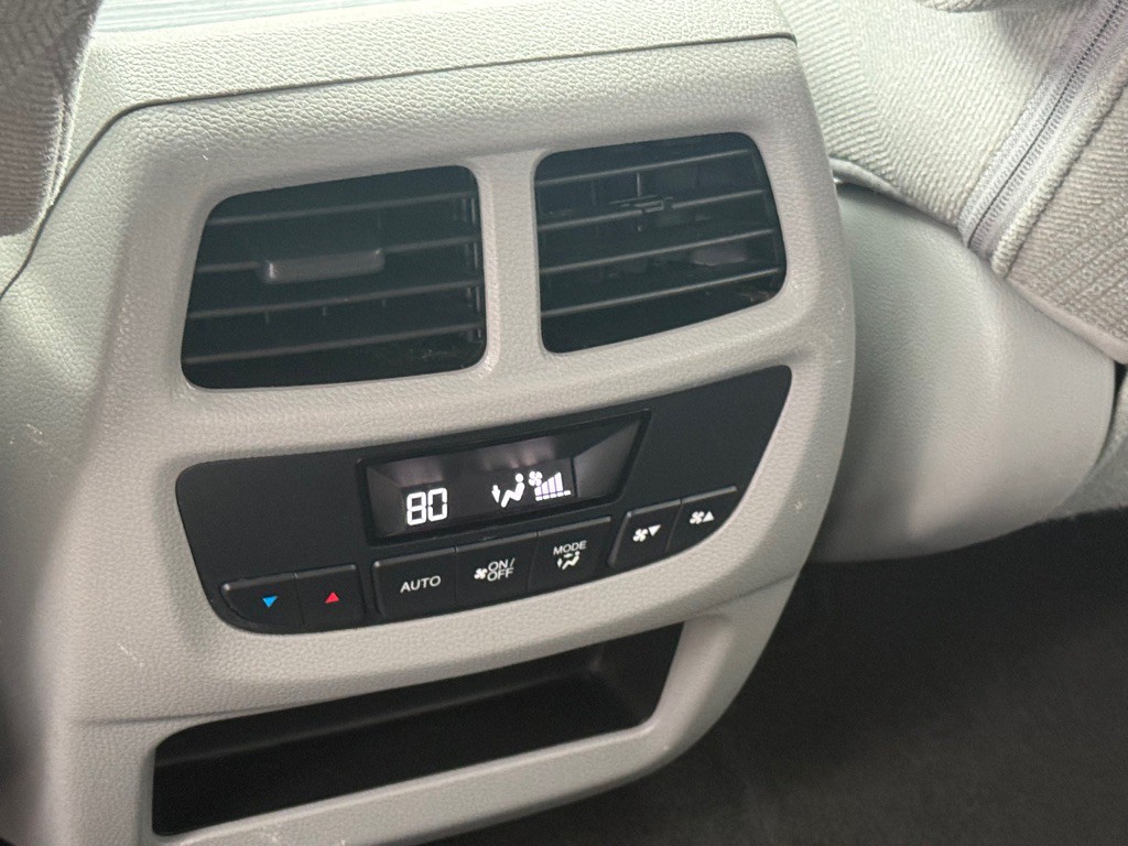 2017 Honda Pilot Image 21