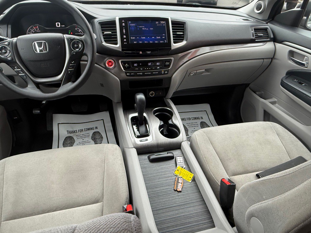 2017 Honda Pilot Image 22