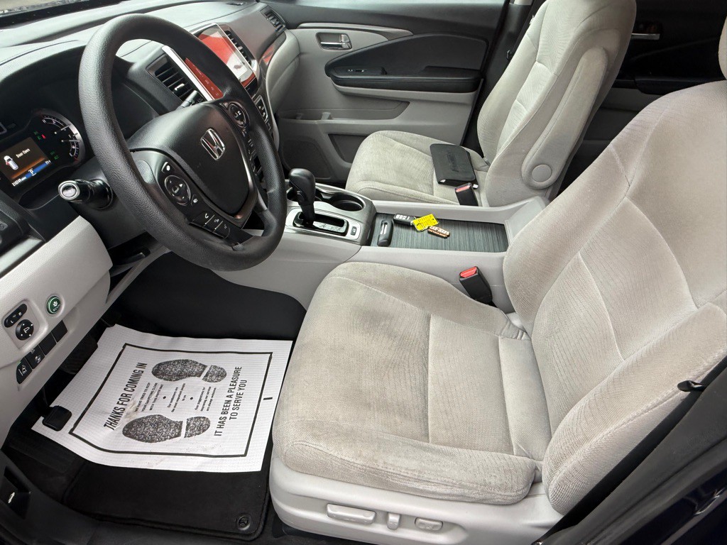 2017 Honda Pilot Image 24