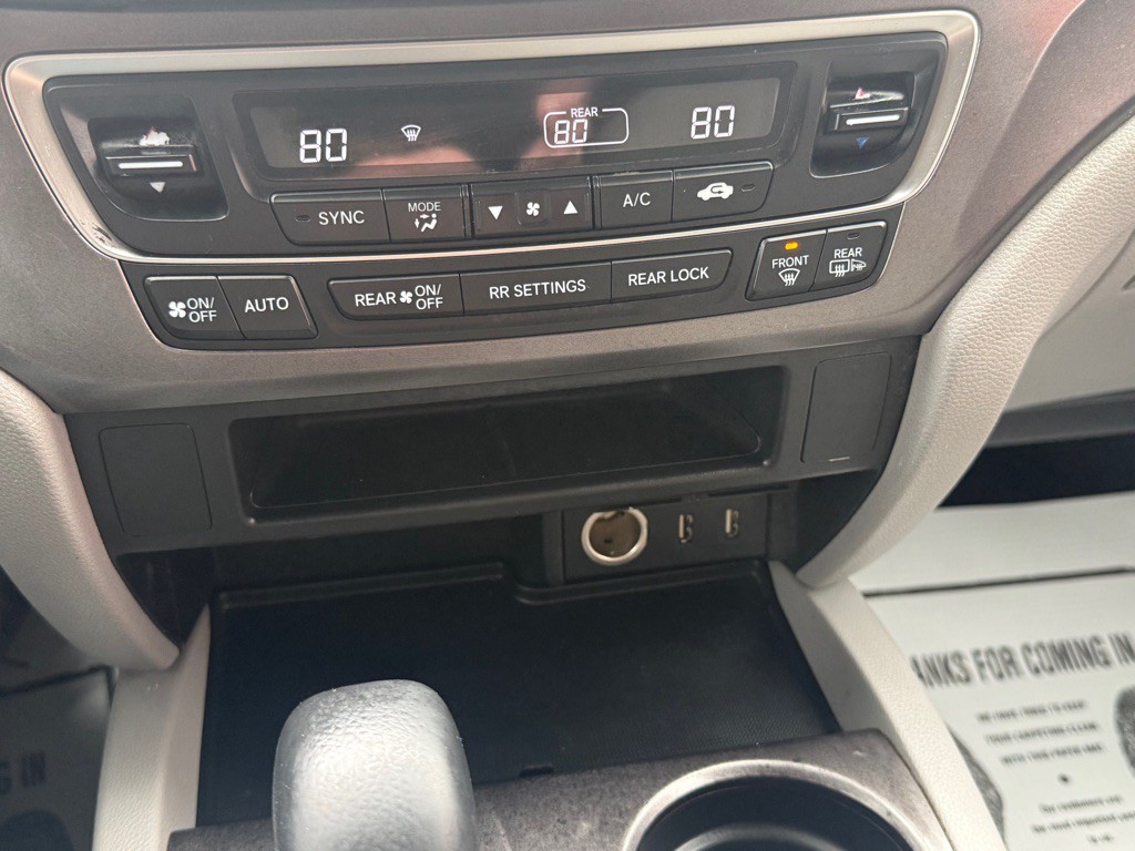 2017 Honda Pilot Image 31