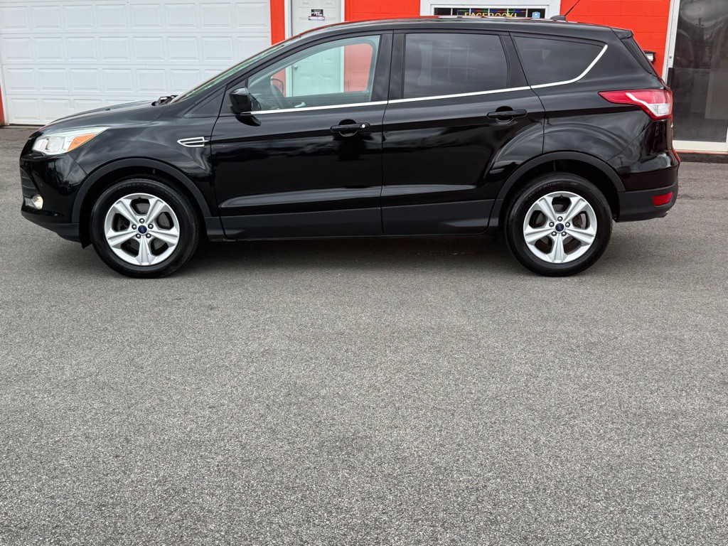 2016 Ford Escape Image 2