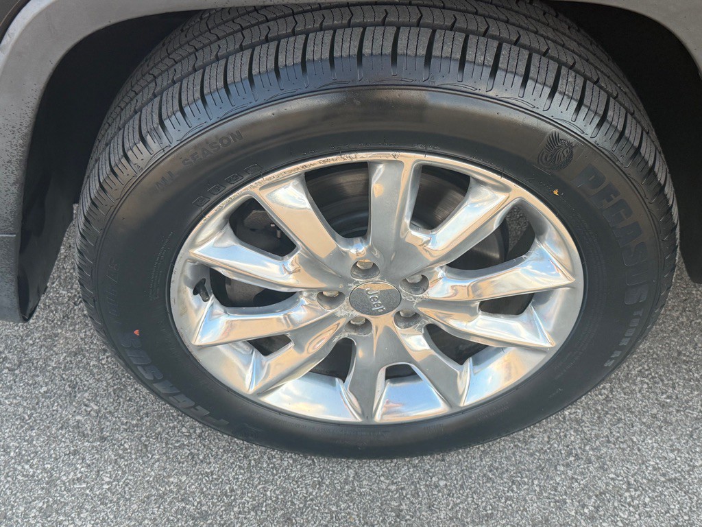 2015 Jeep Cherokee Image 13