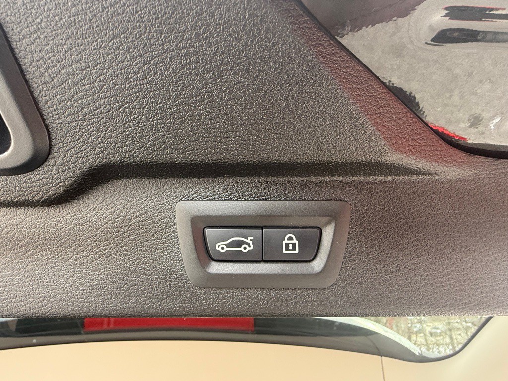 2016 BMW X5 Image 25