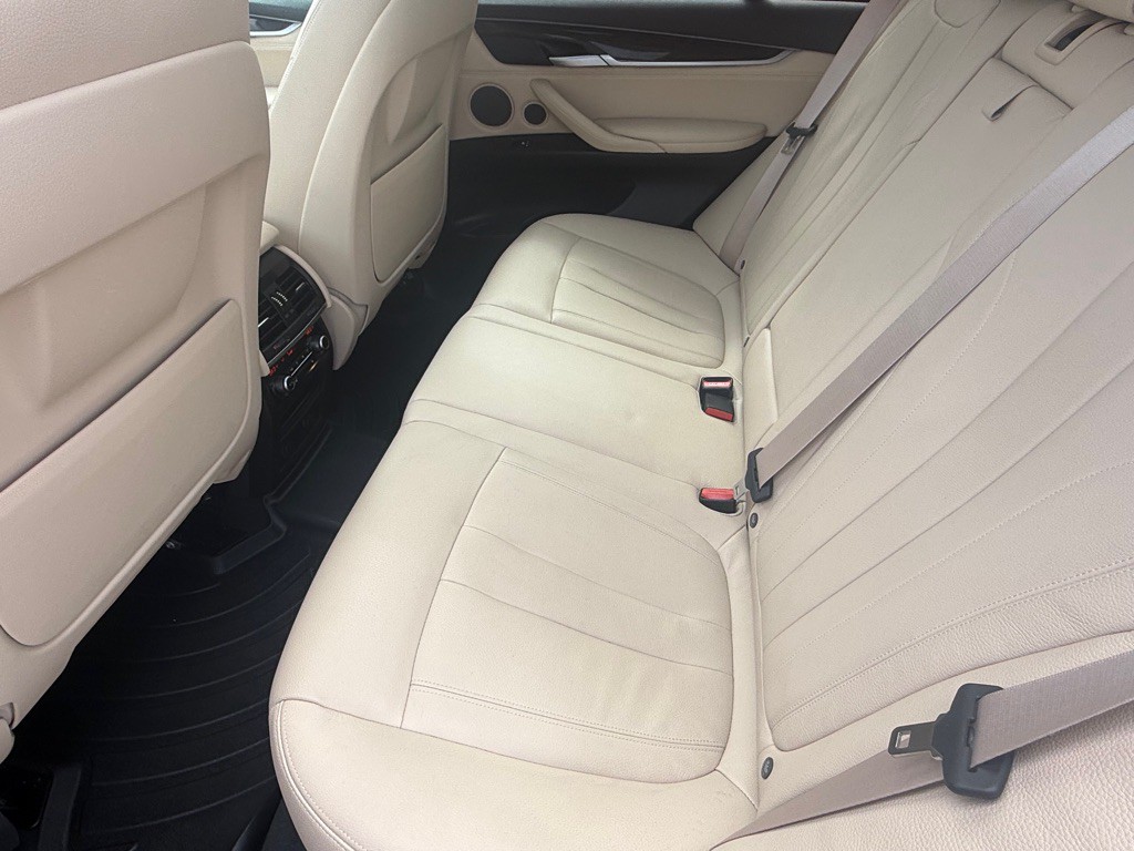 2016 BMW X5 Image 26