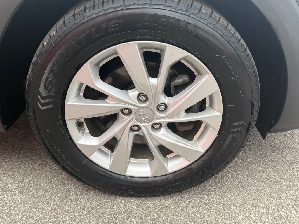 2019 Hyundai Tucson Image 16