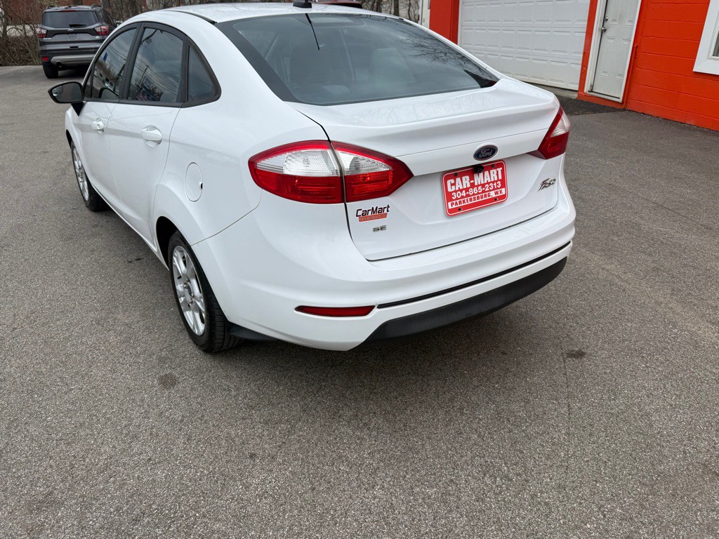 2015 Ford Fiesta Image 4