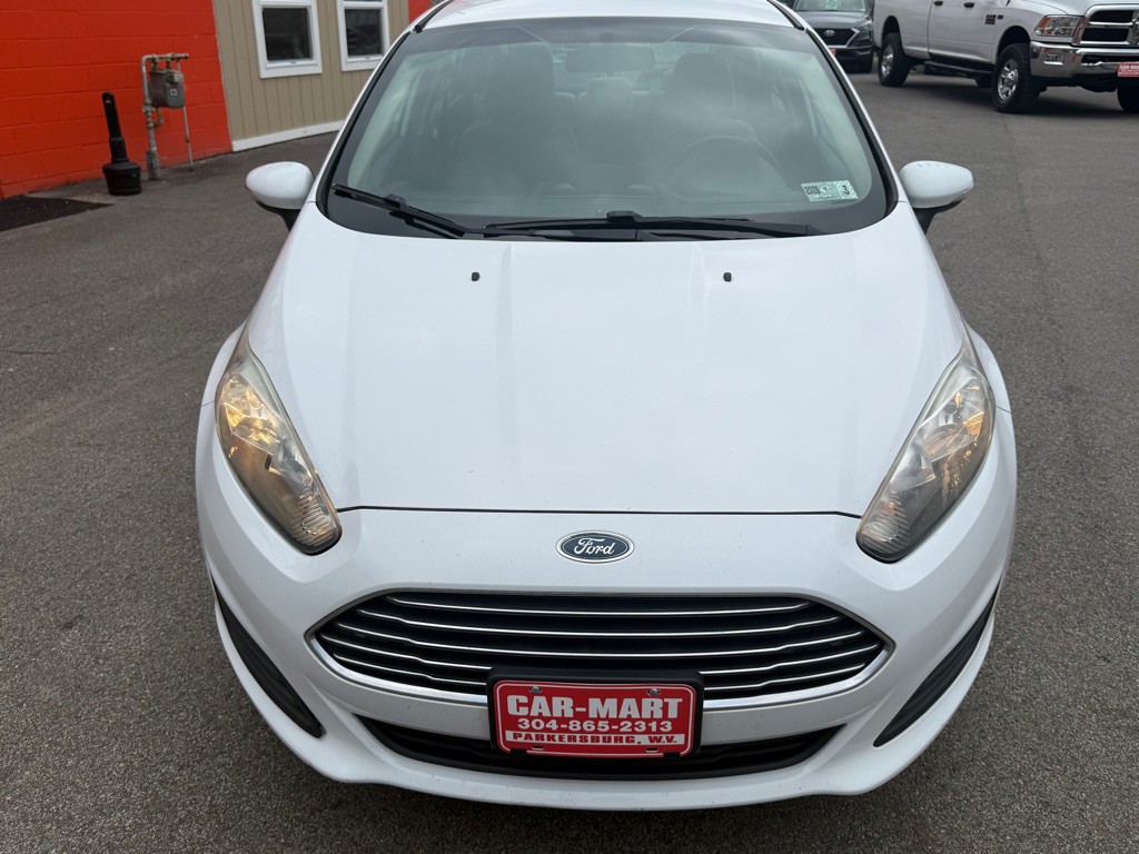 2015 Ford Fiesta Image 9