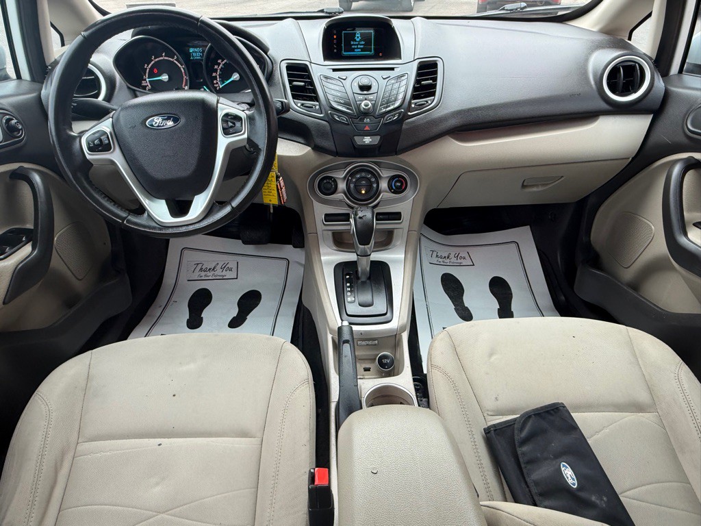 2015 Ford Fiesta Image 20