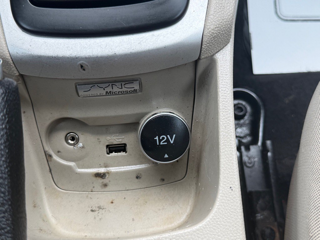 2015 Ford Fiesta Image 32