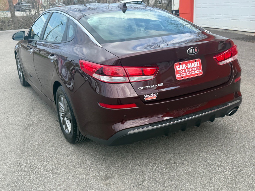 2019 Kia Optima Image 4