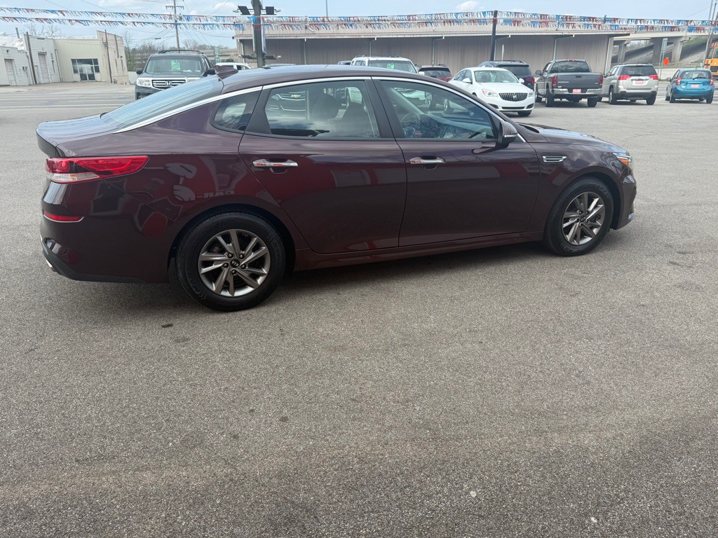 2019 Kia Optima Image 8