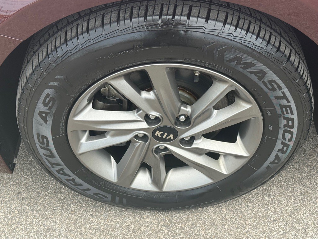 2019 Kia Optima Image 13