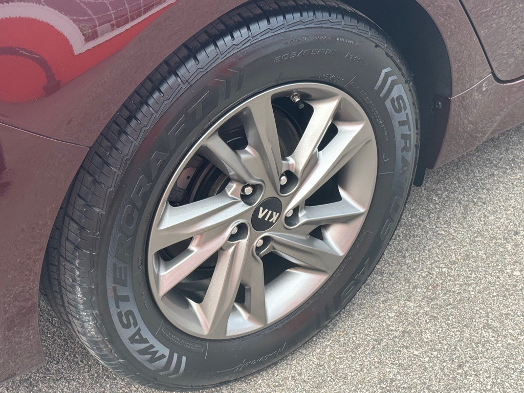 2019 Kia Optima Image 19