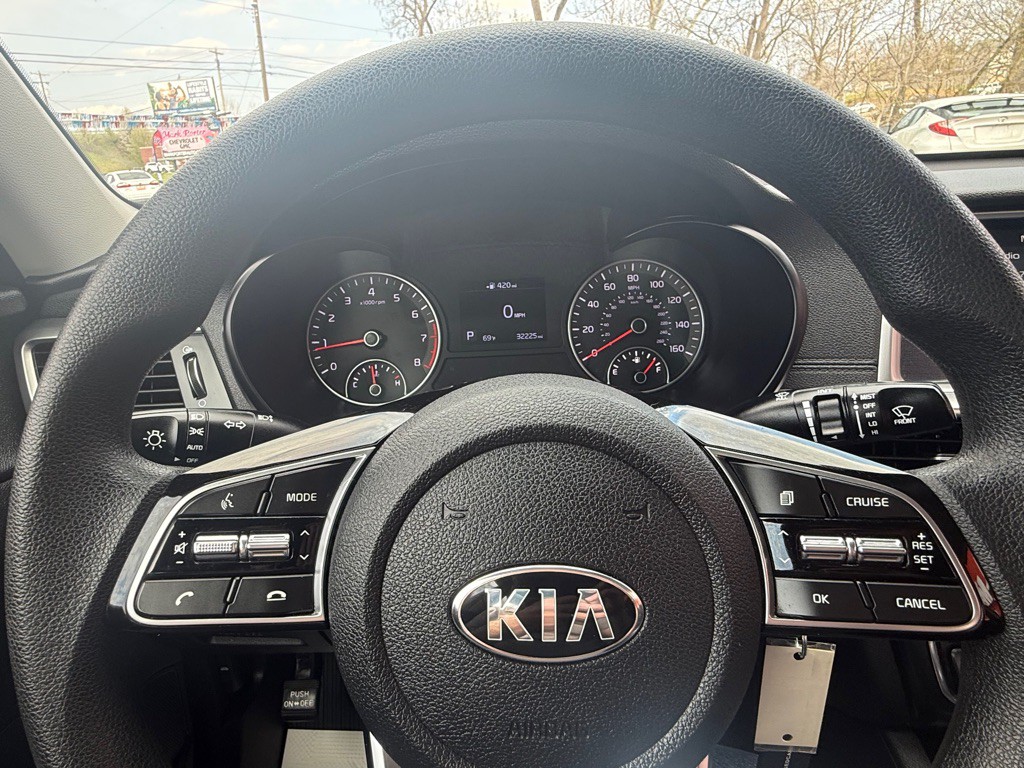 2019 Kia Optima Image 33