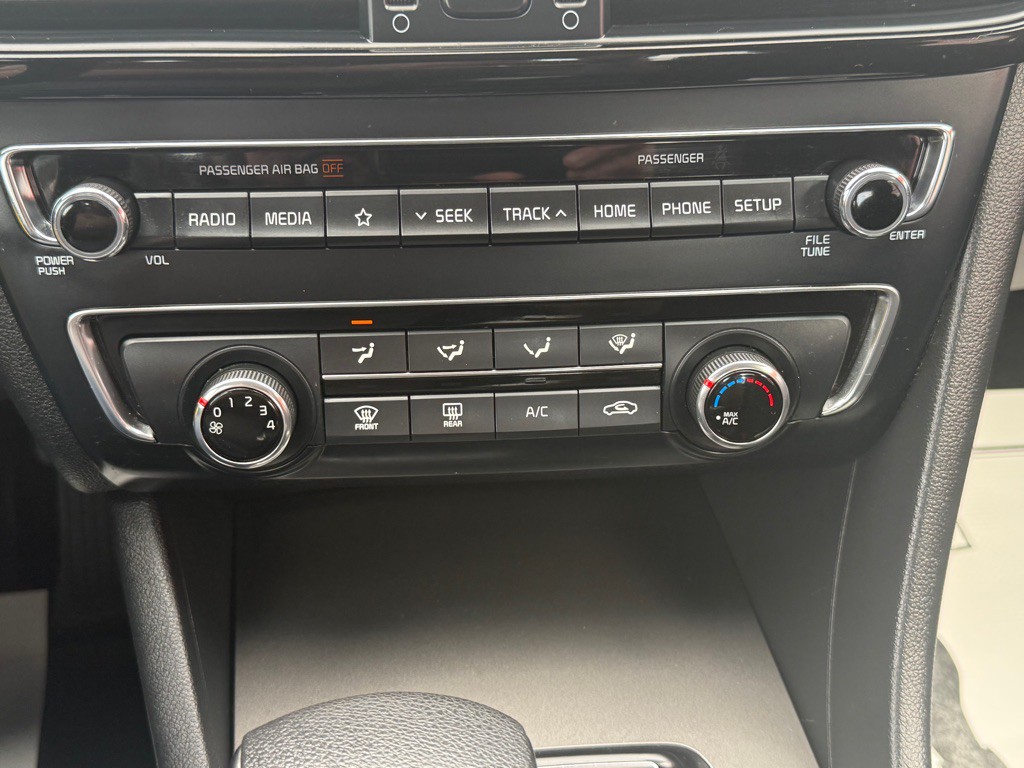 2019 Kia Optima Image 35