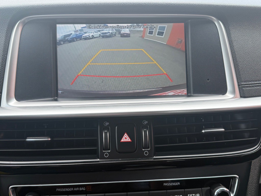 2019 Kia Optima Image 38