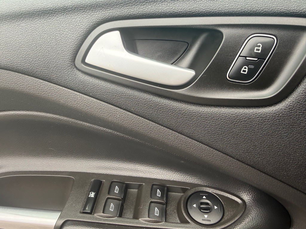 2018 Ford Escape Image 25