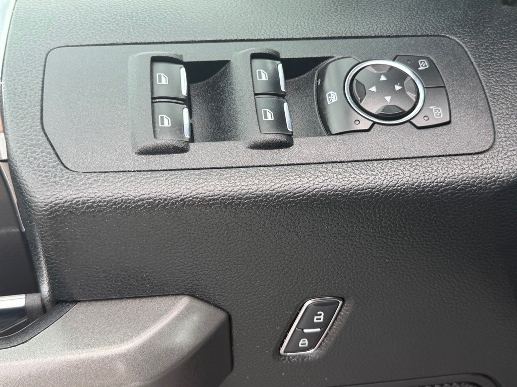 2015 Ford F-150 Image 35