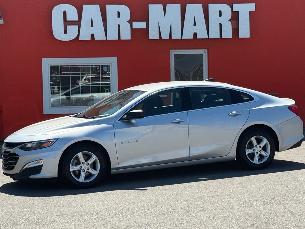 2021 Chevrolet Malibu Image 1