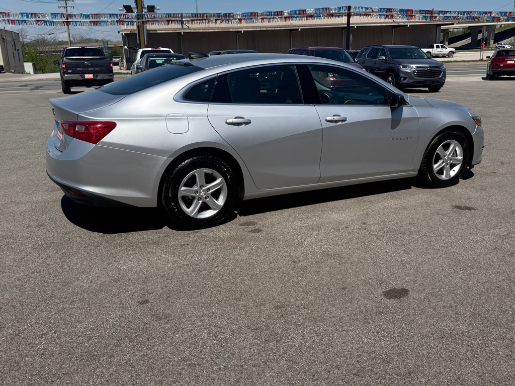 2021 Chevrolet Malibu Image 7