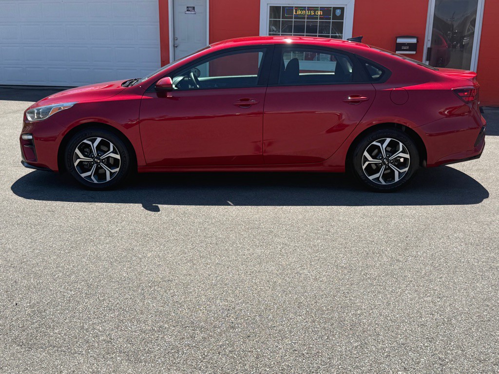 2021 Kia Forte Image 3
