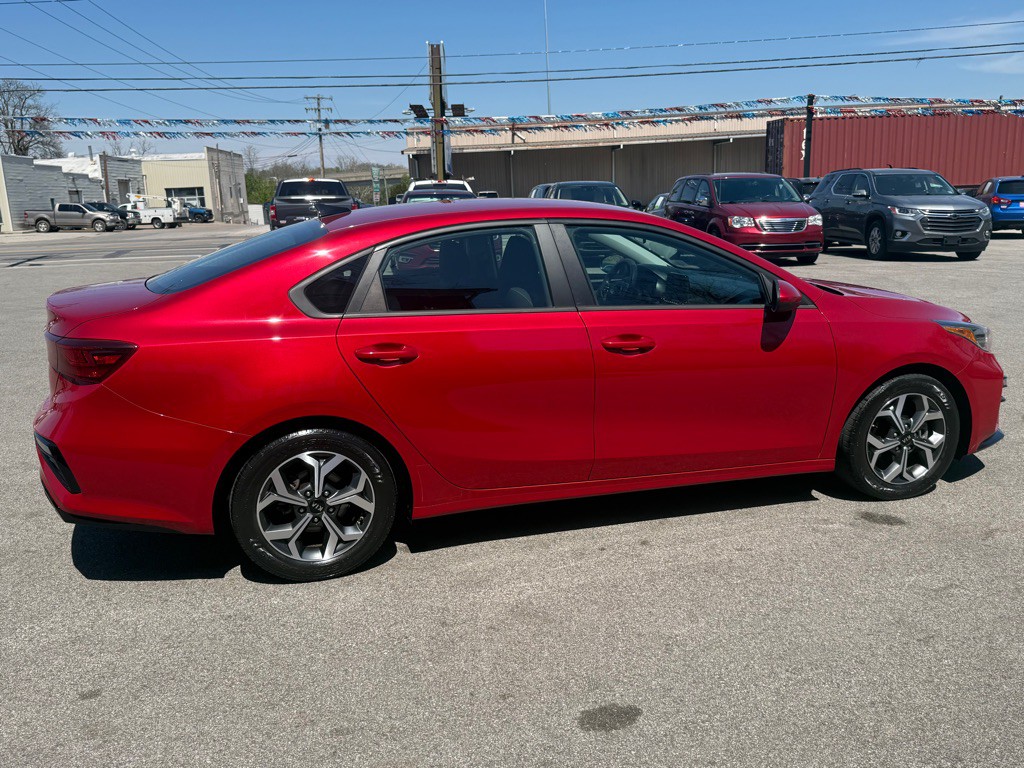 2021 Kia Forte Image 8