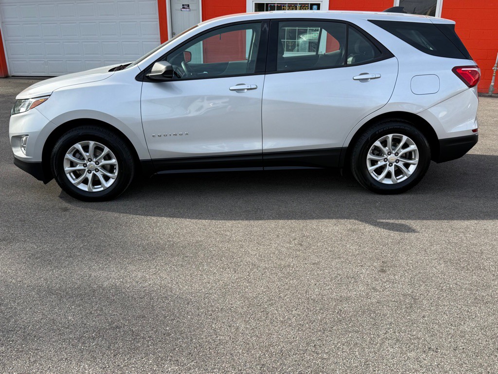 2018 Chevrolet Equinox Image 3