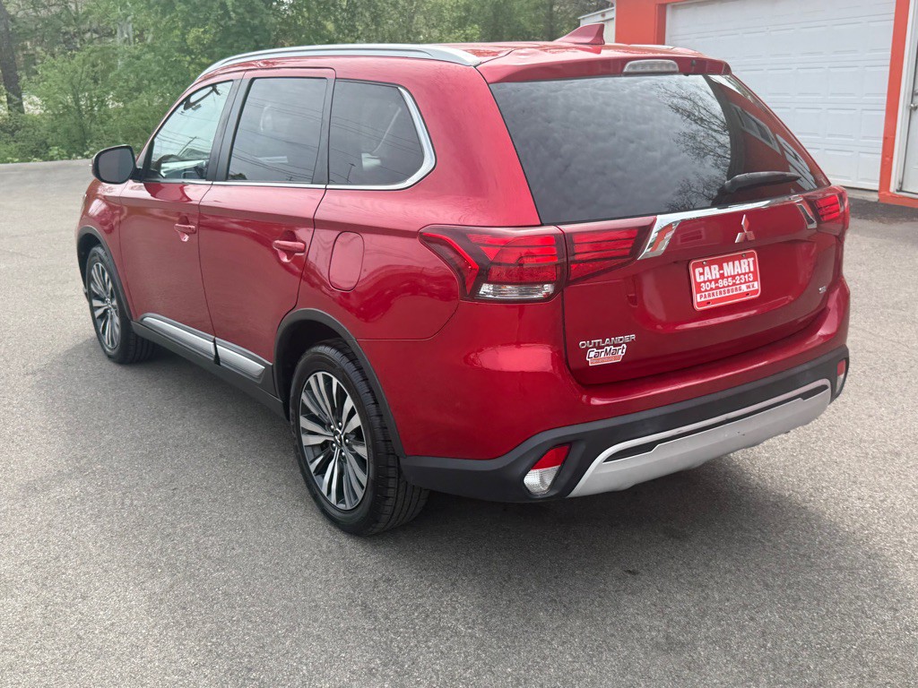 2020 Mitsubishi Outlander Image 4