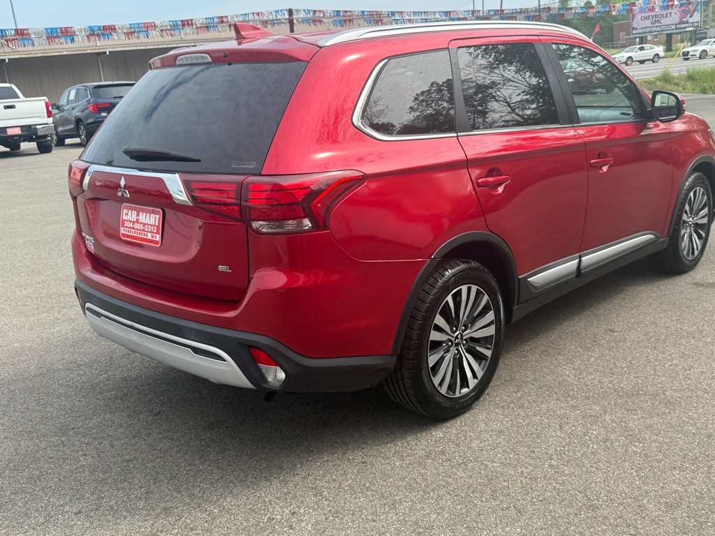 2020 Mitsubishi Outlander Image 6