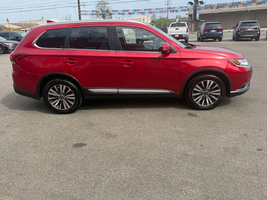 2020 Mitsubishi Outlander Image 9