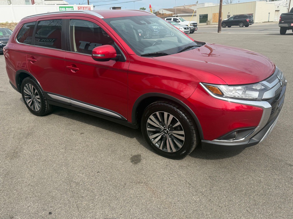 2020 Mitsubishi Outlander Image 10