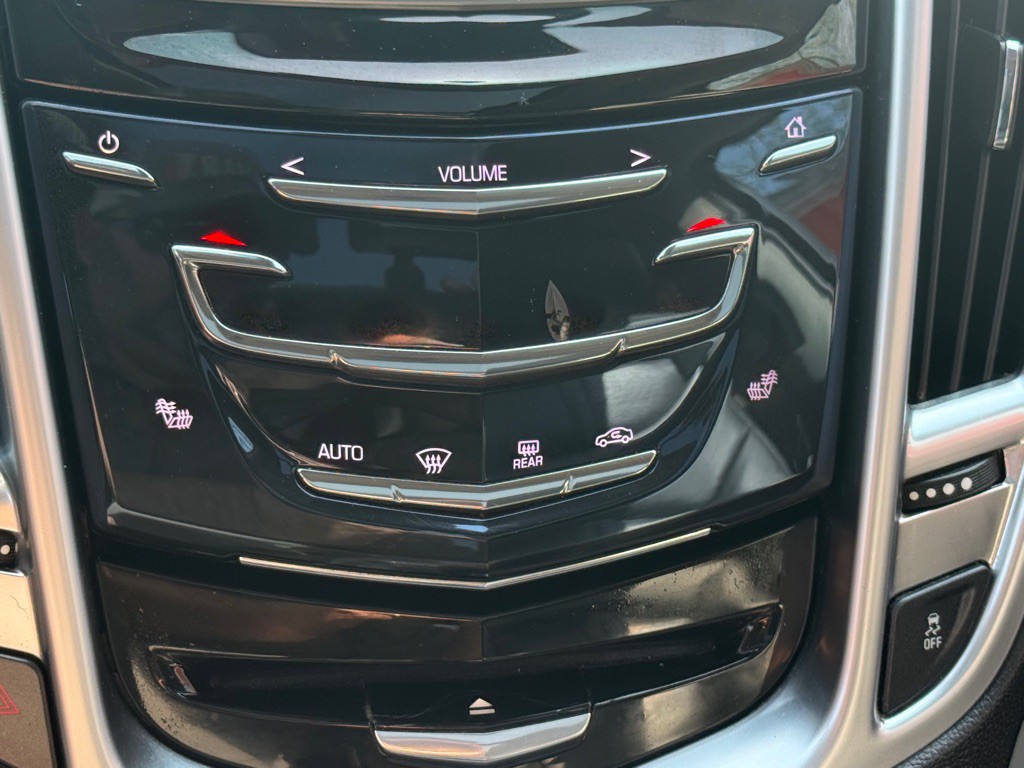 2016 Cadillac SRX Image 40