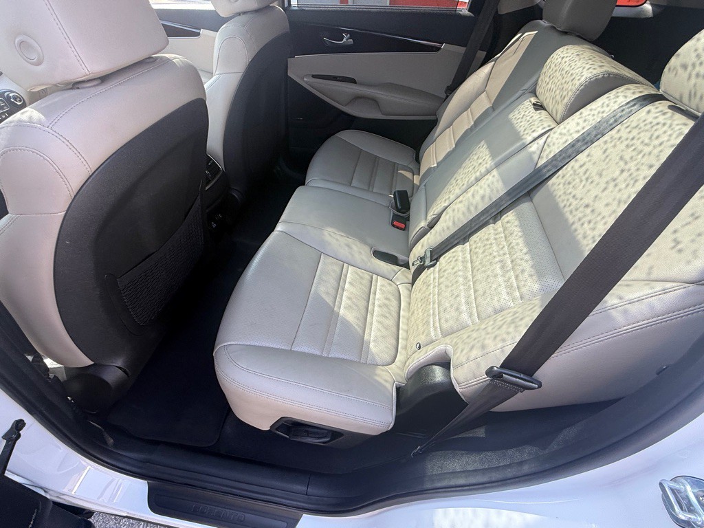 2019 Kia Sorento Image 28