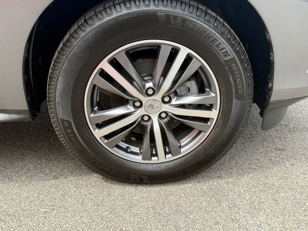 2019 INFINITI QX60 Image 19