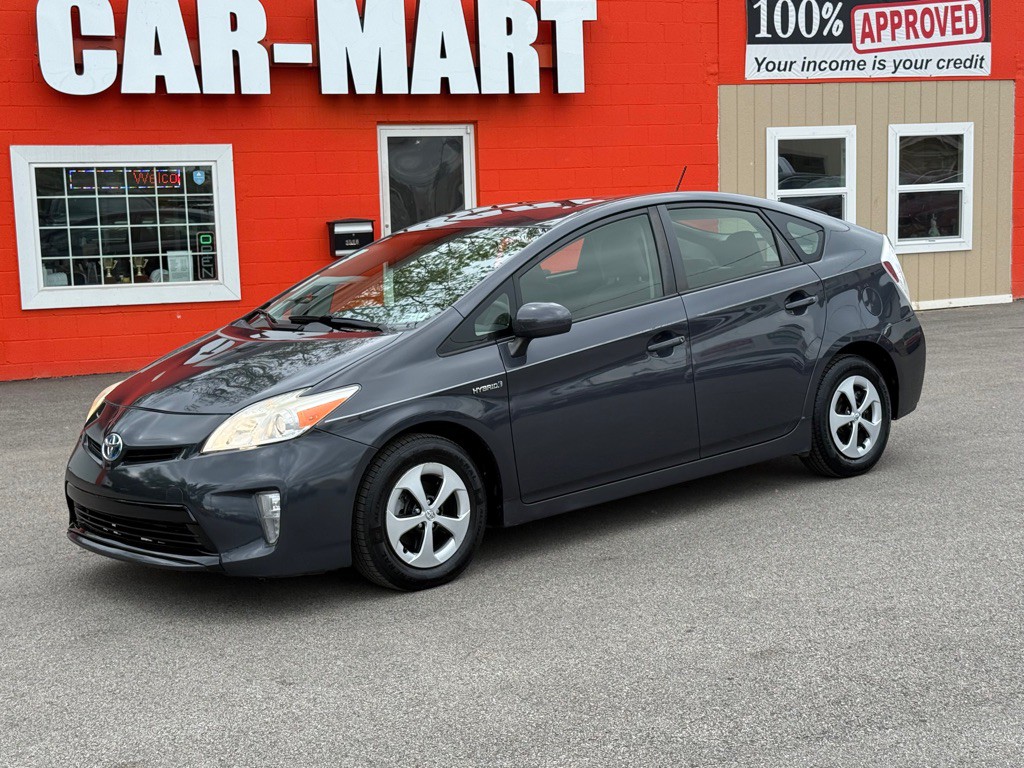 2012 Toyota Prius Image 2